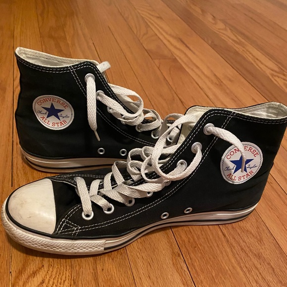 converse chuck taylors